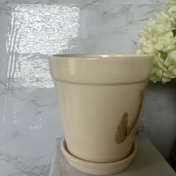 Rae Dunn small planter with bunny ears labeled “HOP TO IT” never used - Picture 3 of 7